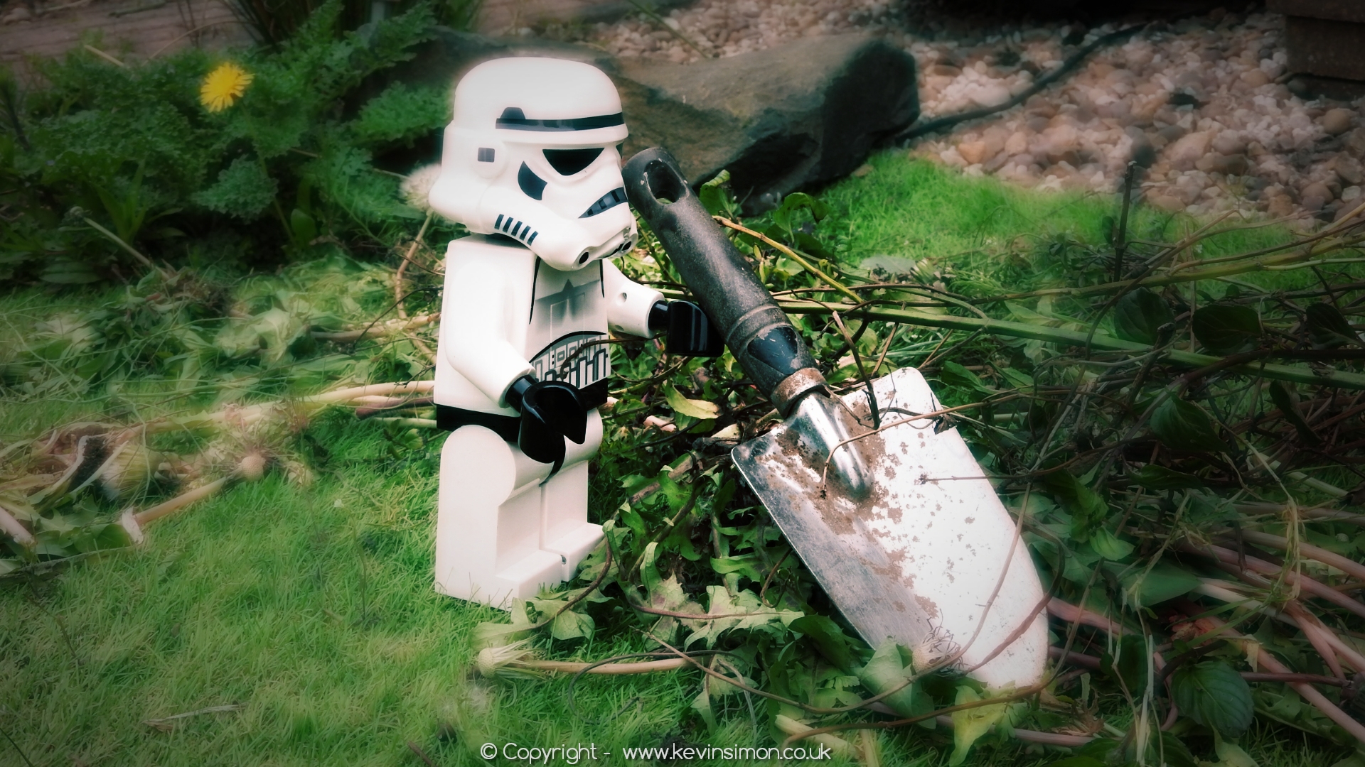 Doing The Weeding in The Garden – Lego Adventures